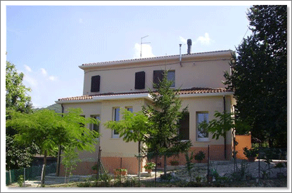 Una nuova casa con annesso laboratorio medico per la frazione di Onferno a Gemmano